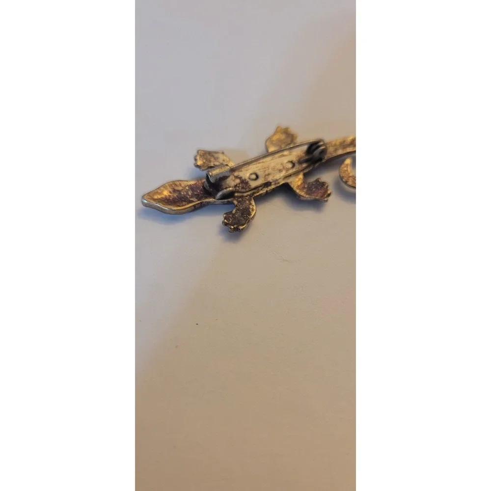 VINTAGE BROOCH SILVER PIN 2